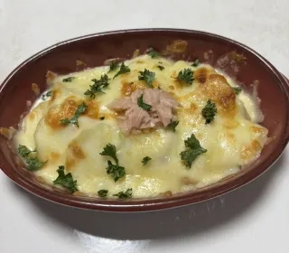 じゃがいもとツナのチーズ焼き