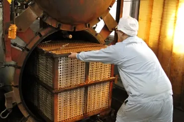 工程⑩ 殺菌・冷却
